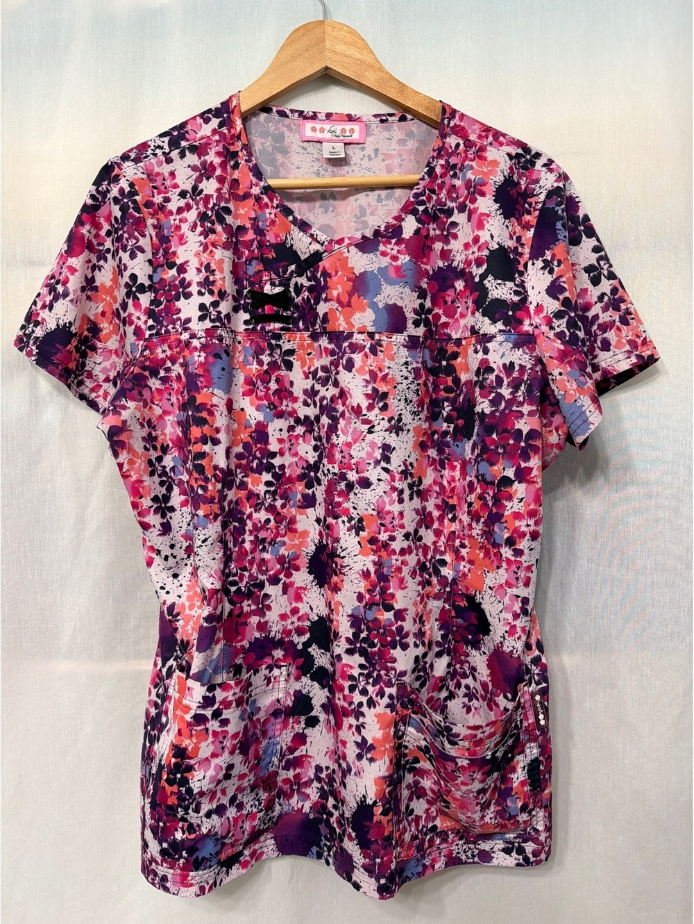 Koi by Kathy Peterson Floral Scrub Top Women's Large